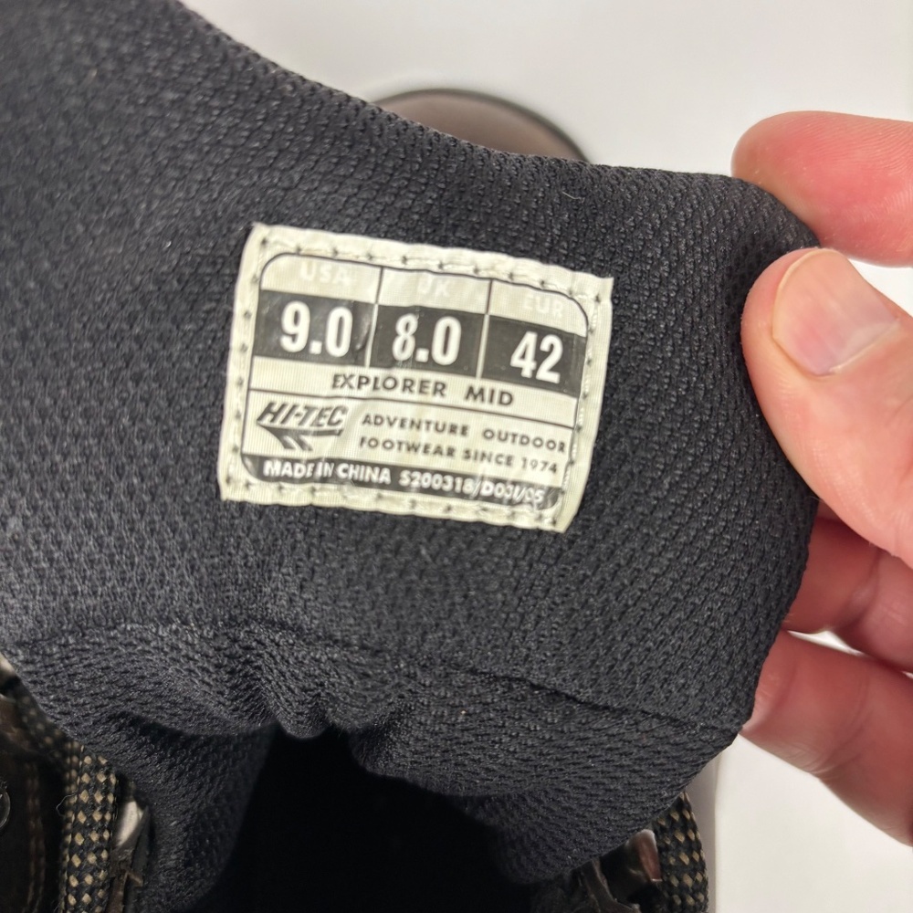 Hi-Tec Brown and Black Leather Rugged Outdoor Boots, Work/Hike with Durable Sole - Picture 8 of 10